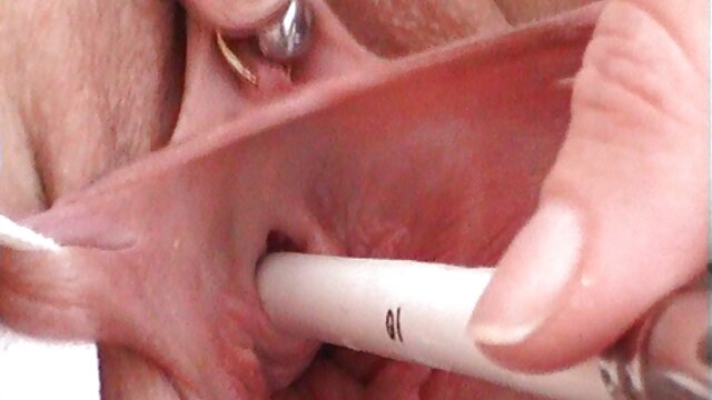 ベッドでルーシー若いねじひげを生やした男 女性 用 無料 エッチ 動画