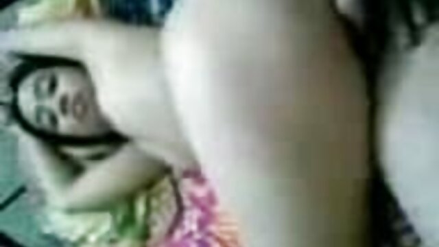 ワインのグラスとエロ風呂 クンニ 女性 用 動画