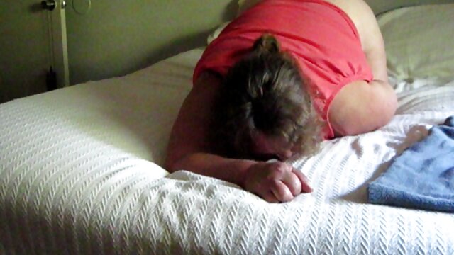 女の子は少し夫を持っており、彼女の叔父に助けを求めています 女性 向け av 無料